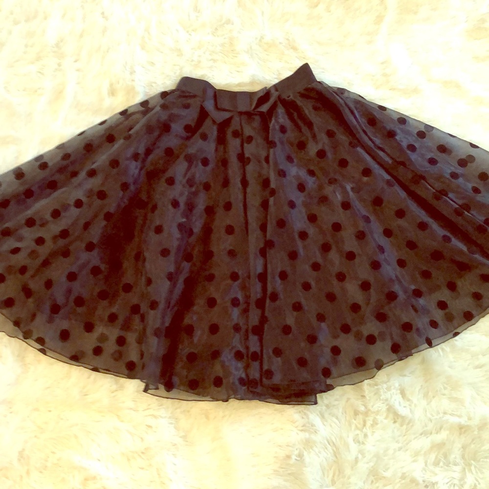 Polka dot flare skirt. Fifties inspired.